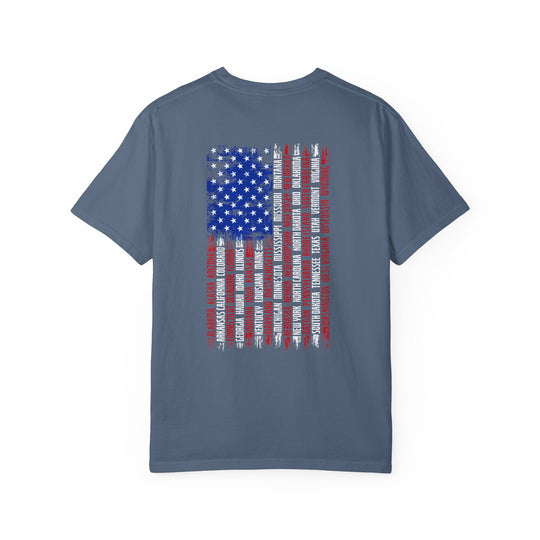 A relaxed fit State Flag Tee crafted from 100% ring-spun cotton. Garment-dyed for extra coziness, featuring double-needle stitching for durability and a seamless design for a tubular shape.