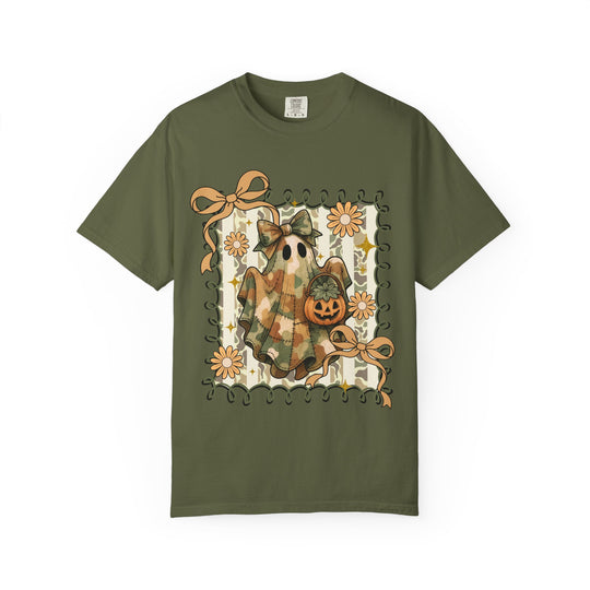 Quilted Ghost Tee: Olive-green T-shirt featuring a patchwork ghost with a bow, jack-o'-lantern, and autumn-themed floral accents. Perfect for cozy, seasonal style.