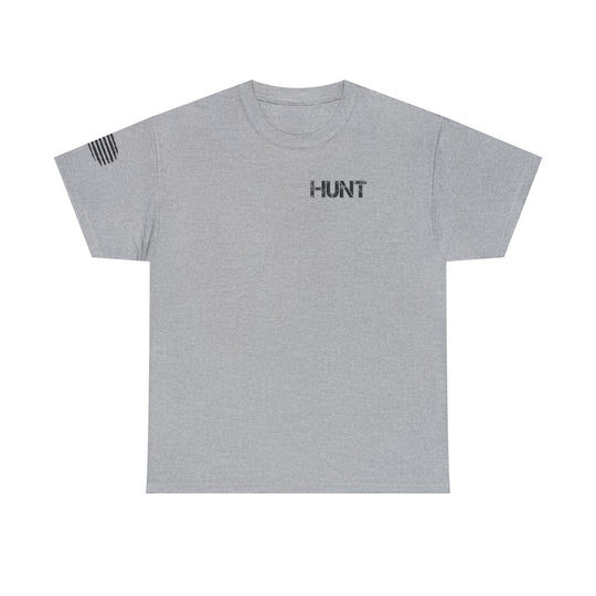 American Hunter Tee: A premium fitted men’s t-shirt in grey with black text. Comfy and light, featuring ribbed knit collar, side seams for structure, and 100% combed cotton. Ideal for workouts or daily wear.