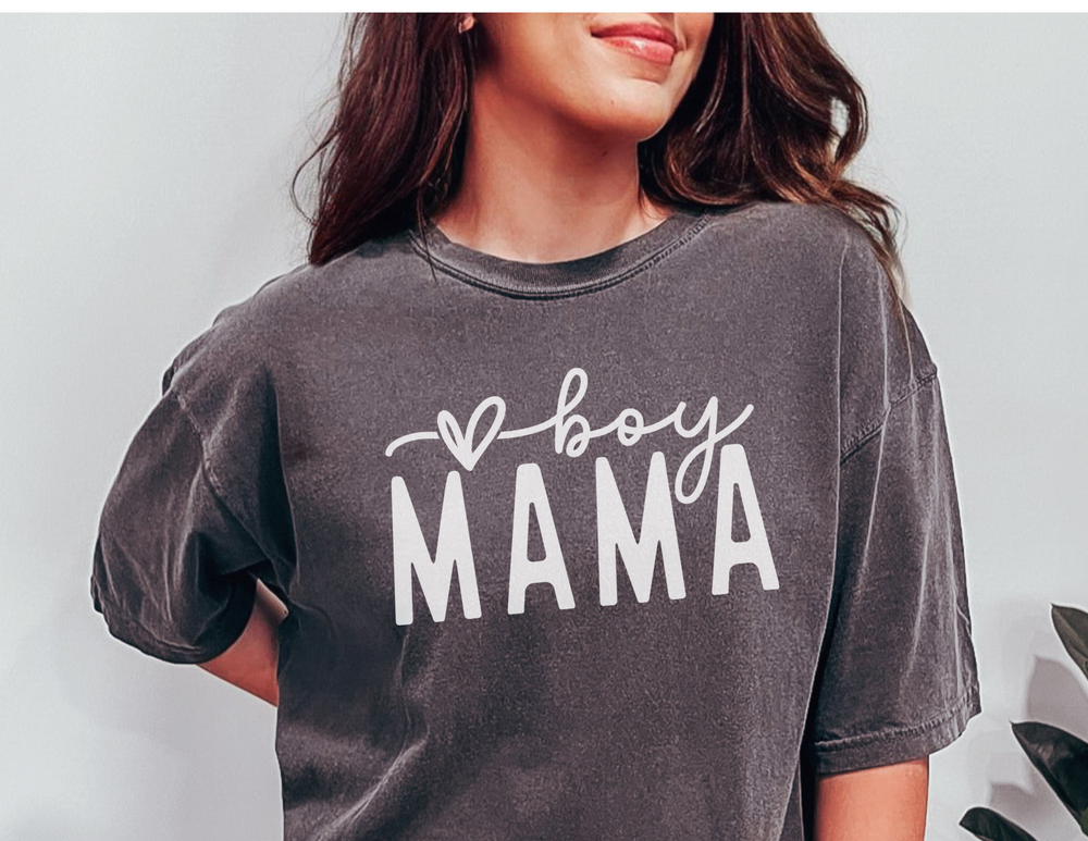 A relaxed fit Boy Mama Tee in grey, made of 100% ring-spun cotton. Garment-dyed for extra coziness, featuring double-needle stitching for durability and a seamless design for a tubular shape.
