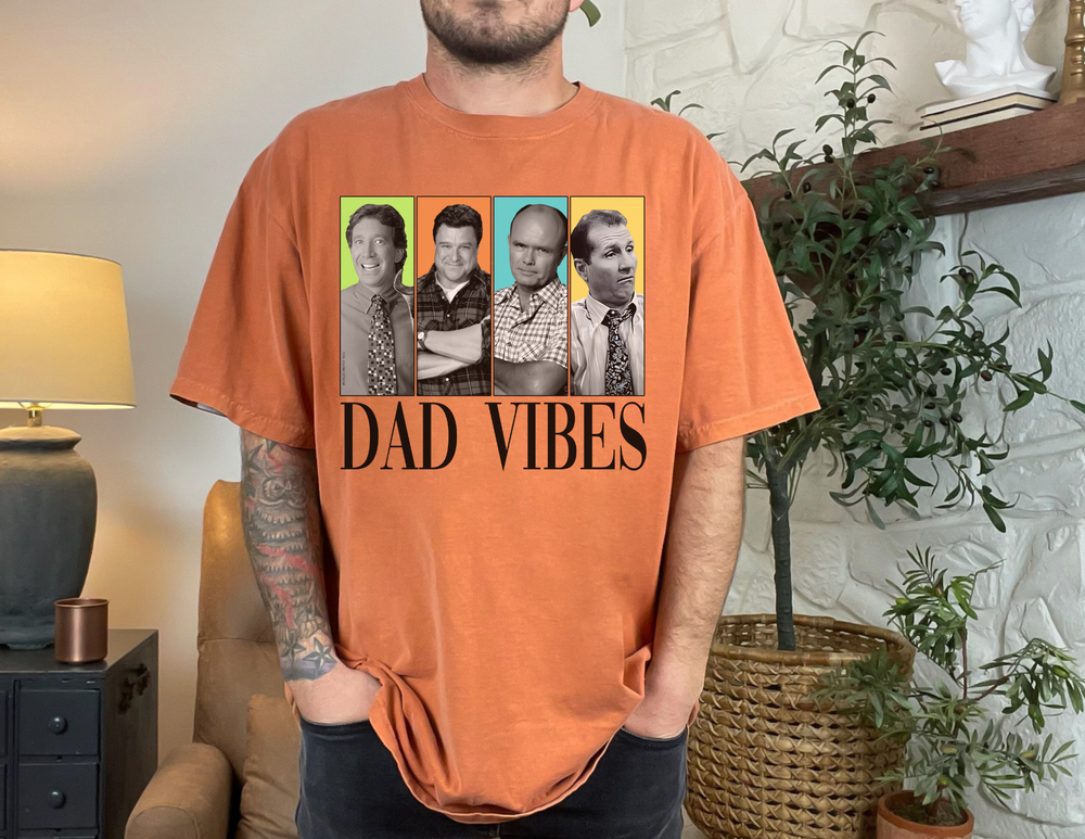 A relaxed fit Dad Vibes Tee in ring-spun cotton. Garment-dyed for coziness, double-needle stitching for durability, and seamless design for a tubular shape. Ideal for daily wear.