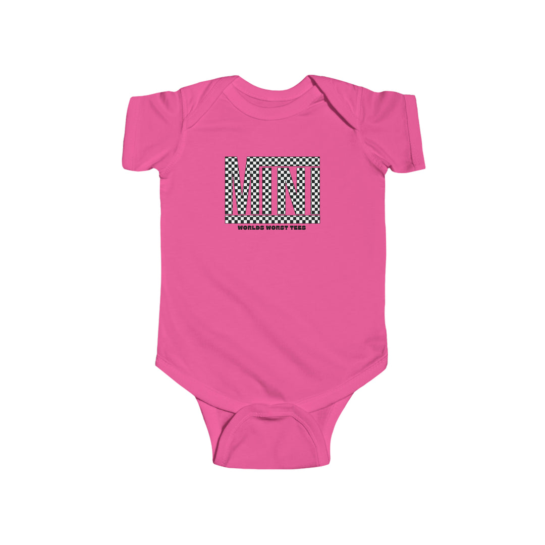 A durable and soft Vans Mini Onesie for infants, featuring a black and white checkered pattern and a logo. Made of 100% cotton, with ribbed knitting for durability and plastic snaps for easy changing access. Dimensions: Width - 7.32-12.01 in, Length - 11.46-15.51 in, Sleeve length - 2.52-3.50 in.